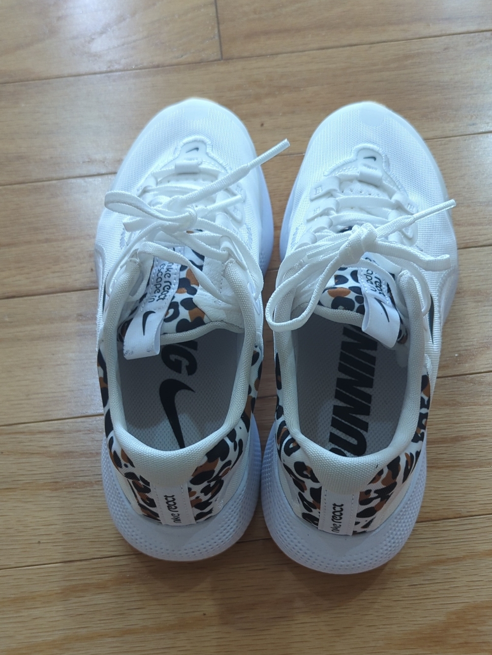 Sneakers with Leopard Accent - Running Shoe